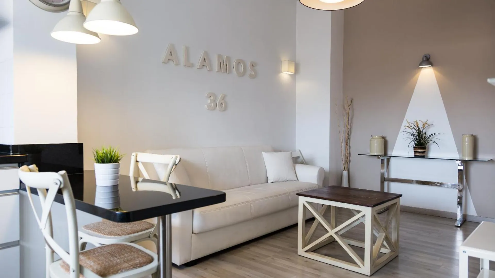 Urbe10 Alamos 36 Apartman Málaga 0*,  Spanyolország